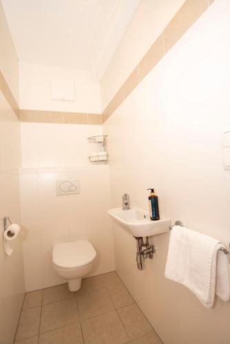 Un baño de Hotel Alpen Arnika