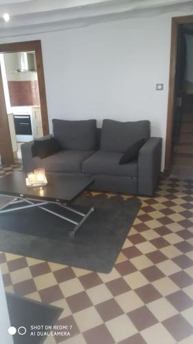 Imagen de la galería de charmante maison de bourg, en Francueil
