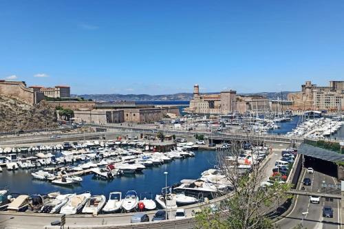 duplex élégant, dynamique à 100 mètres du vieux port