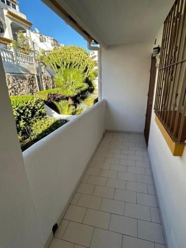 Lomas de Benalmar beach piscina air parking Andra