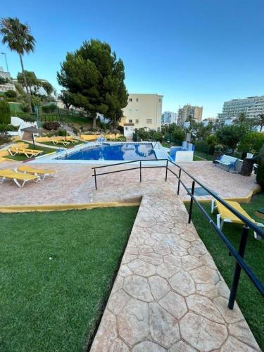 Lomas de Benalmar beach piscina air parking Andra