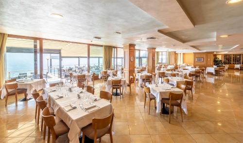 Restoran atau tempat lain untuk makan di Hotel Pineta Campi