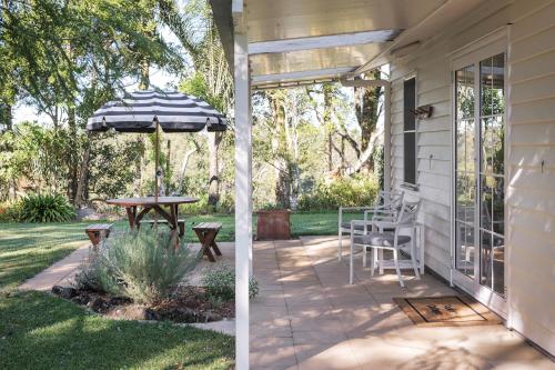 Сад в Parker Cottage