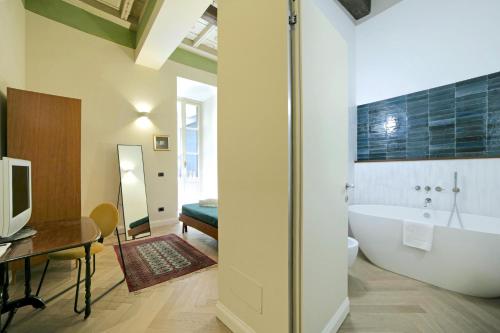 Trevi Luxury