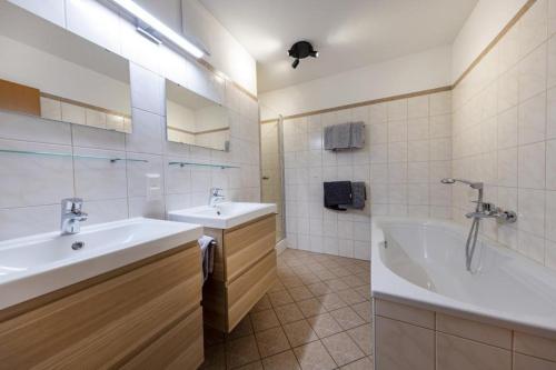 Ένα μπάνιο στο Haus Aineckblick Top 2