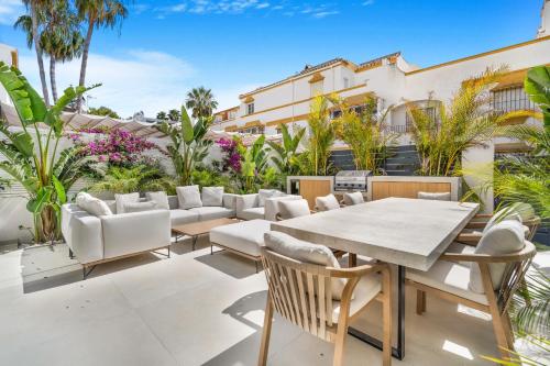 Casa Penati - Marbellamar by Finest Rentals