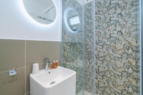 Ein Badezimmer in der Unterkunft Dimore delle Zagare Molo