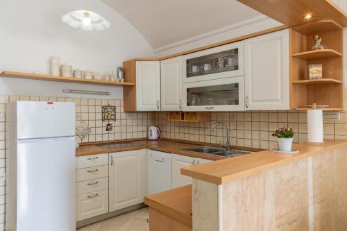 Beach Apartment Francesko near Old Town, no steps