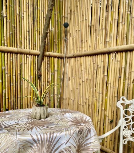 Φωτογραφία από το άλμπουμ του Country Lake View Hotel σε Suphan Buri