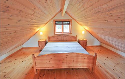 Ένα ή περισσότερα κρεβάτια σε δωμάτιο στο Beautiful Home In Annerstad With Sauna