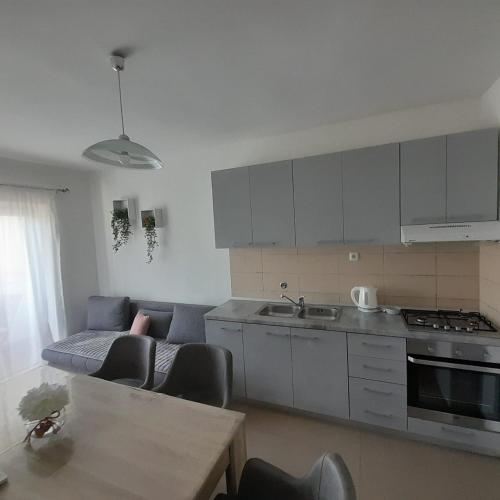 Apartments Monika Omiš