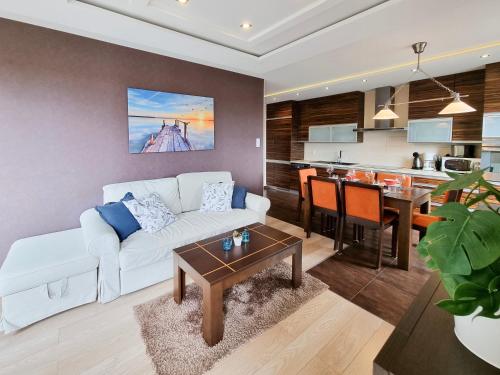 visit baltic - Steyera