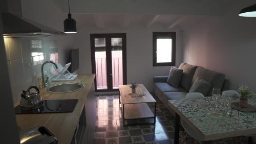 Un lugar para sentarse en FORUM EXPERIENCE Adults Only