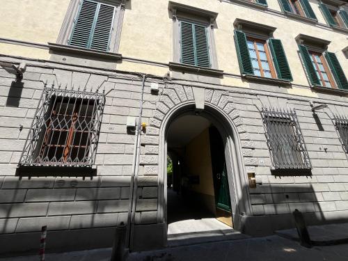 Pinti Apartment