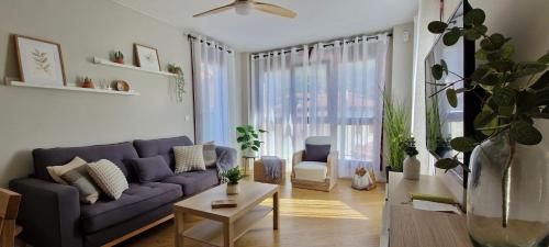 Χώρος καθιστικού στο Apartamento Deva Silva by Casas de Los Picos