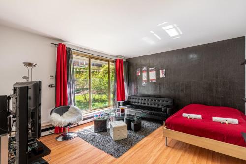 GuestReady - Airy Studio with Courtyard View