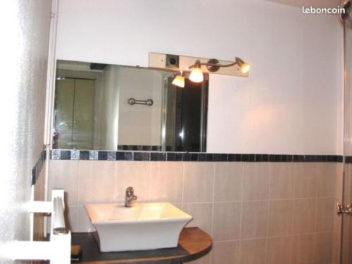 Photo de la galerie de l'établissement Appt tout confort 4 personnes, à La Rochelle