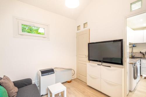 Photo de la galerie de l'établissement GuestReady - Appart. confortable avec jardin privé, aux Lilas