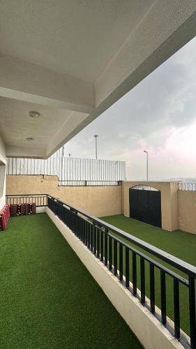 Balkon ili terasa u objektu فيلا ممشى الضباب