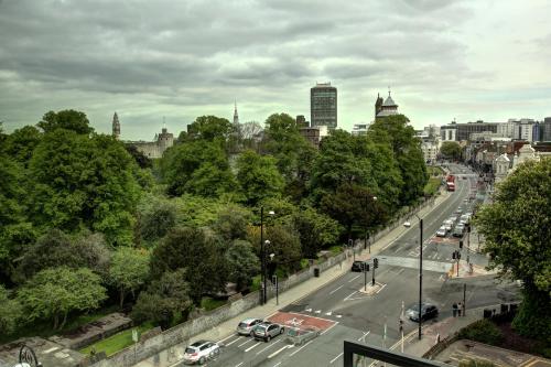 Holiday Inn Cardiff City Centre by IHG photo 30