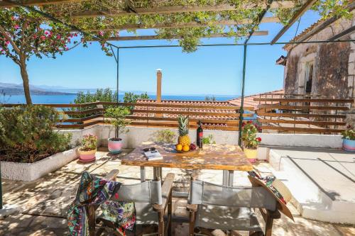 Joannas Sea-View Stone House