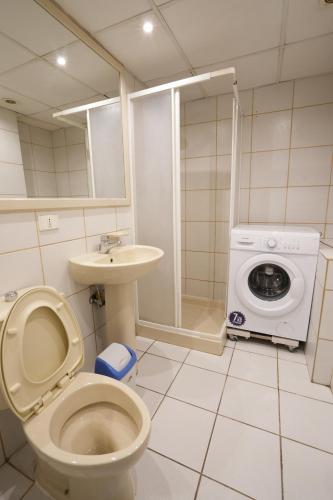 Gambar di galeri bagi Siwar Center Apartments di Jounieh