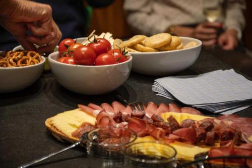 Comida en el departamento o alrededores