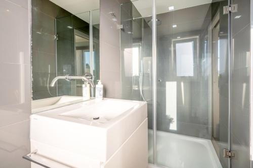 GuestReady - Sunny spacious in Belém