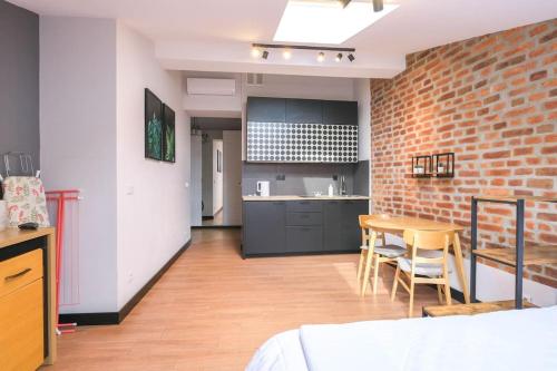 Strzelecka Old City Apartment - by Hosty