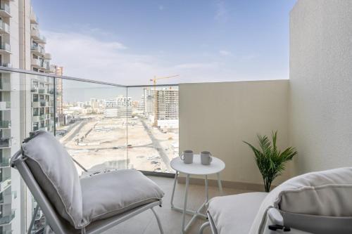 Balkón nebo terasa v ubytování GuestReady - Sunny Retreat near Dubai Frame