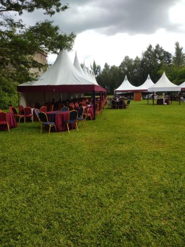 Zahrada ubytování Sunstar Resort Thika