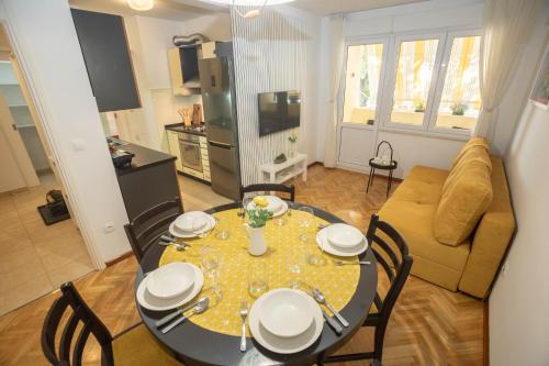 ASTI - two bedrooms elegant apartment