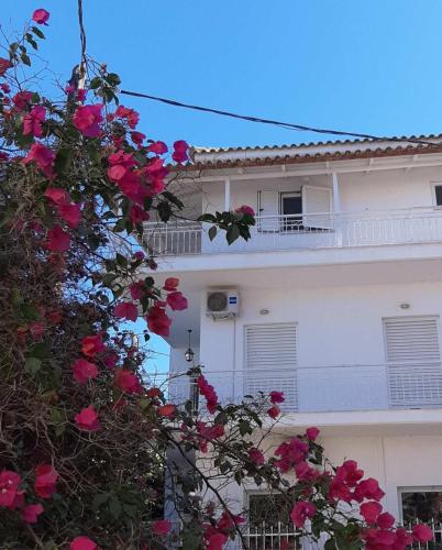 Super renovated maisonette - Σούπερ ανακαινισμένη μεζονέτα