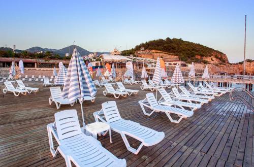 Φωτογραφία από το άλμπουμ του Club Mirabell hotel σε Elikesik