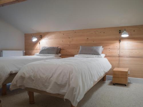 Chalet de charme 8 pers, cheminée, jacuzzi, parking