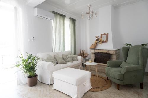 Χώρος καθιστικού στο Para Thin Alos Skiathos
