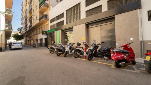 Gambar di galeri bagi H&H Suite Oasis Granada di Granada