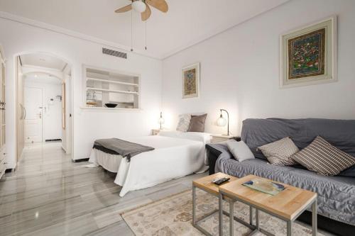 Studio with private parking & walk to beach RDR404