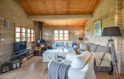 Posezení v ubytování Four-Bedroom Holiday Home In Glesborg