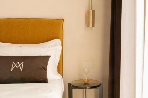 Katil atau katil-katil dalam bilik di Demetra Luxury Suites