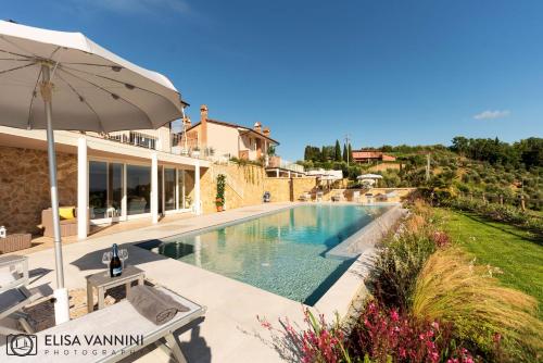 Πισίνα στο ή κοντά στο Villa La Gemma