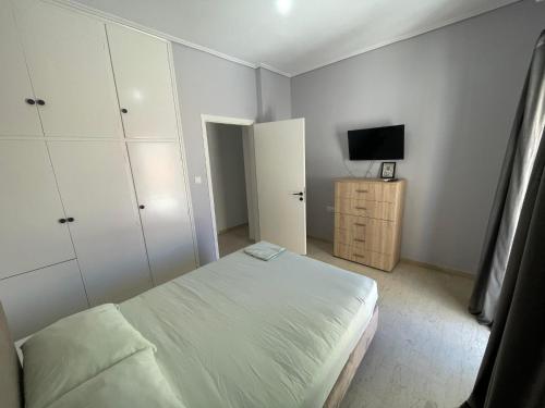 IRAS 14 Residence
