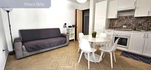 Una cocina o zona de cocina en Residence Polaris a Rivabella