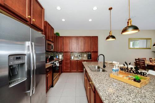 Cozy Disney Themed Townhouse 4BR Private Pool at Festival Resort photo 12