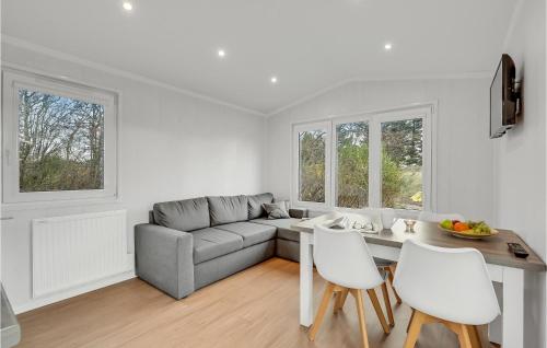 Χώρος καθιστικού στο 2 Bedroom Pet Friendly Home In Ulfborg