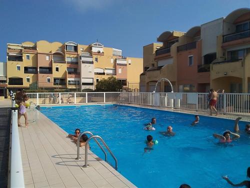 GRUISSAN - T2 Climatisé, Piscine, Tennis, Proche Plage et Commerces, 4/5 pers - FR-1-796-4