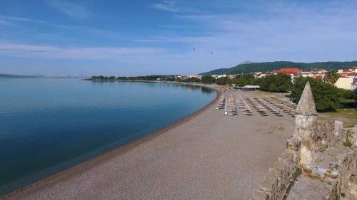 Gallery image of Manos Luxury Apartments in Nafpaktos