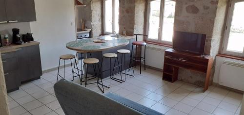 Gîte Violette d'Aubrac - Ancien presbytère 3/5 personnes