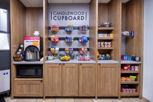 Сертификат, награда, вывеска или другой документ, выставленный в Candlewood Suites Buffalo Amherst by IHG