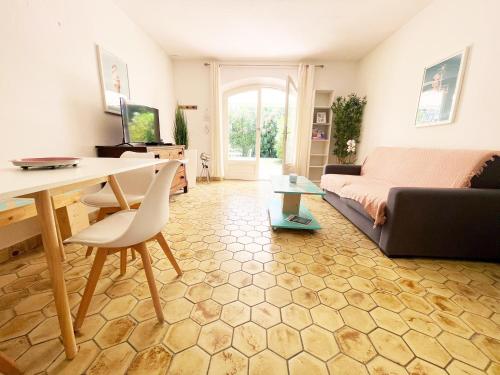 Appartement 11 en duplex - LES SUITES DE ROBINSON - Résidence avec piscine en bord de Siagne, à Mandelieu-La-Napoule